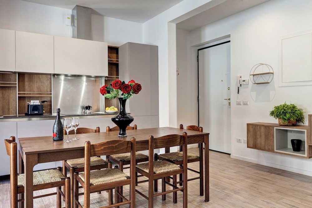 Oricellari Apartment by Mamo Florence
