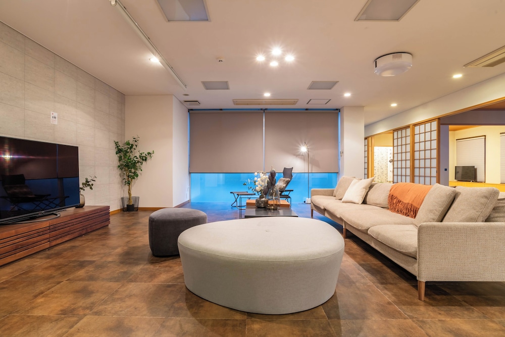 Bijou Suites AI PREMIUM