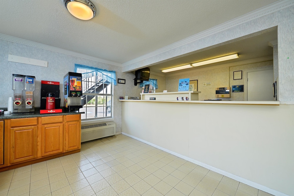 Americas Best Value Inn Winnsboro, SC view 2
