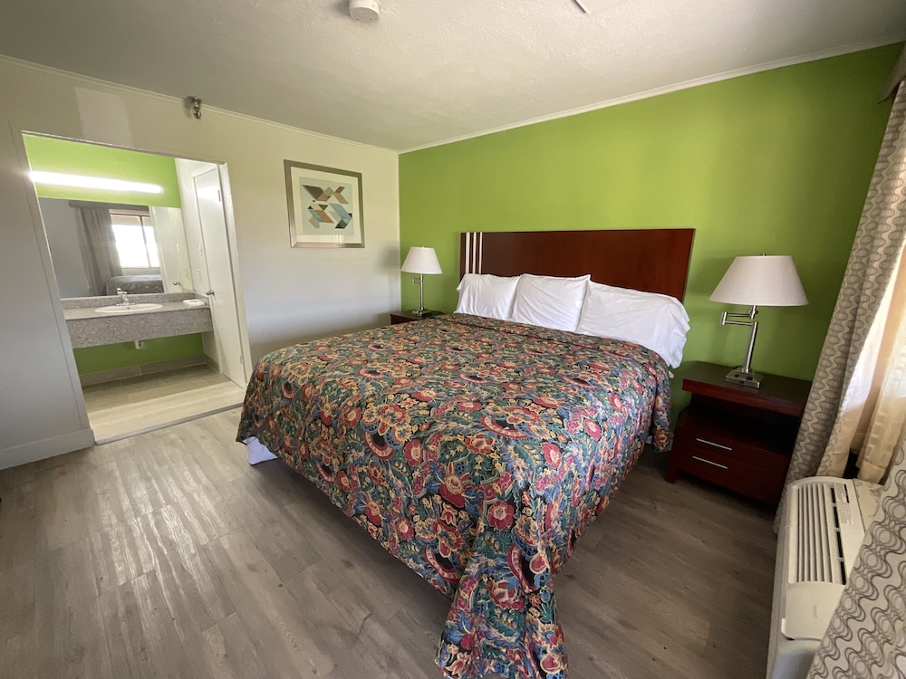 Beaumont Vacations - Executive Inn Suites - Property Image 18