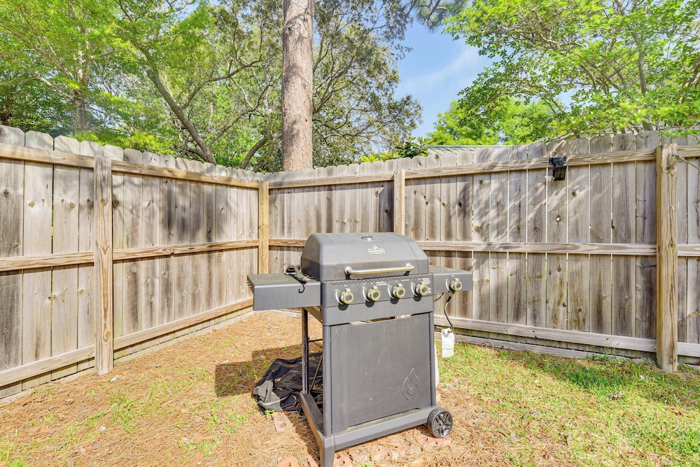 Private Pool & Patio: Niceville Family Home