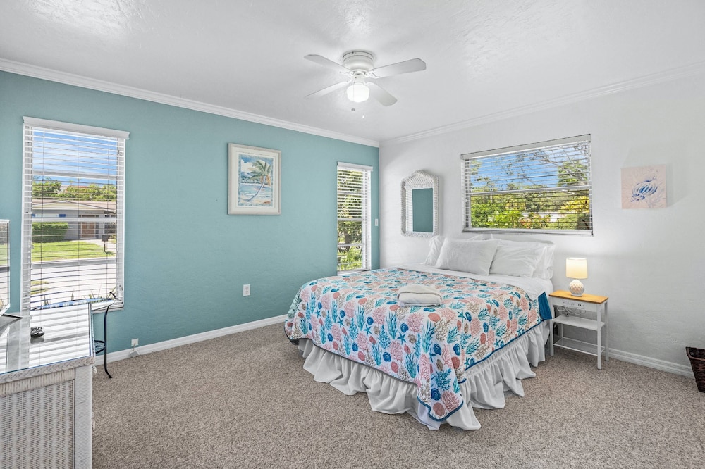Sand Dollar Cottage