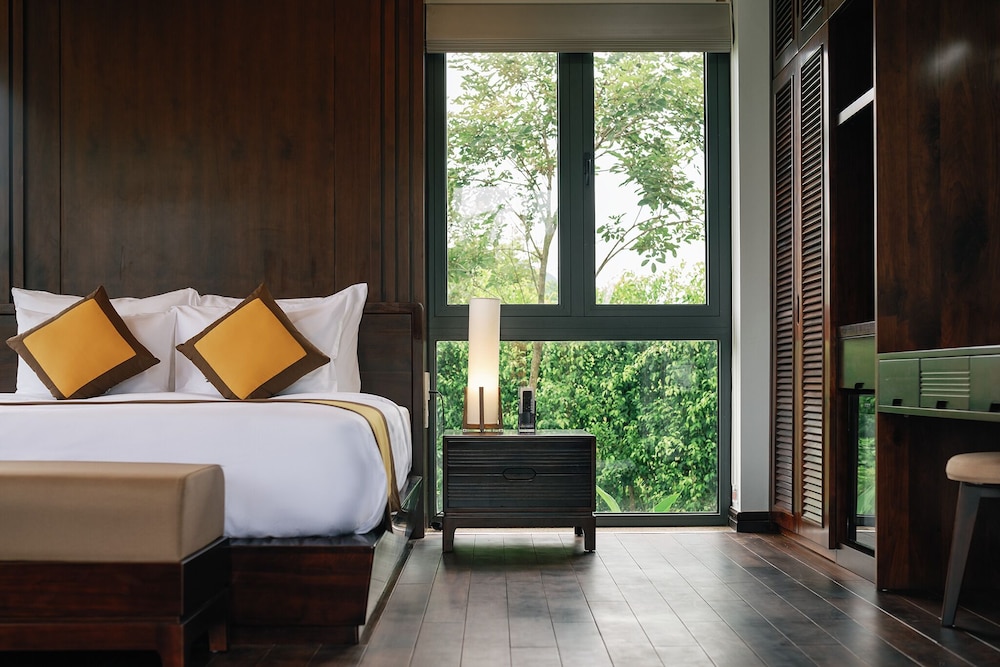 Lamori Resort & Spa