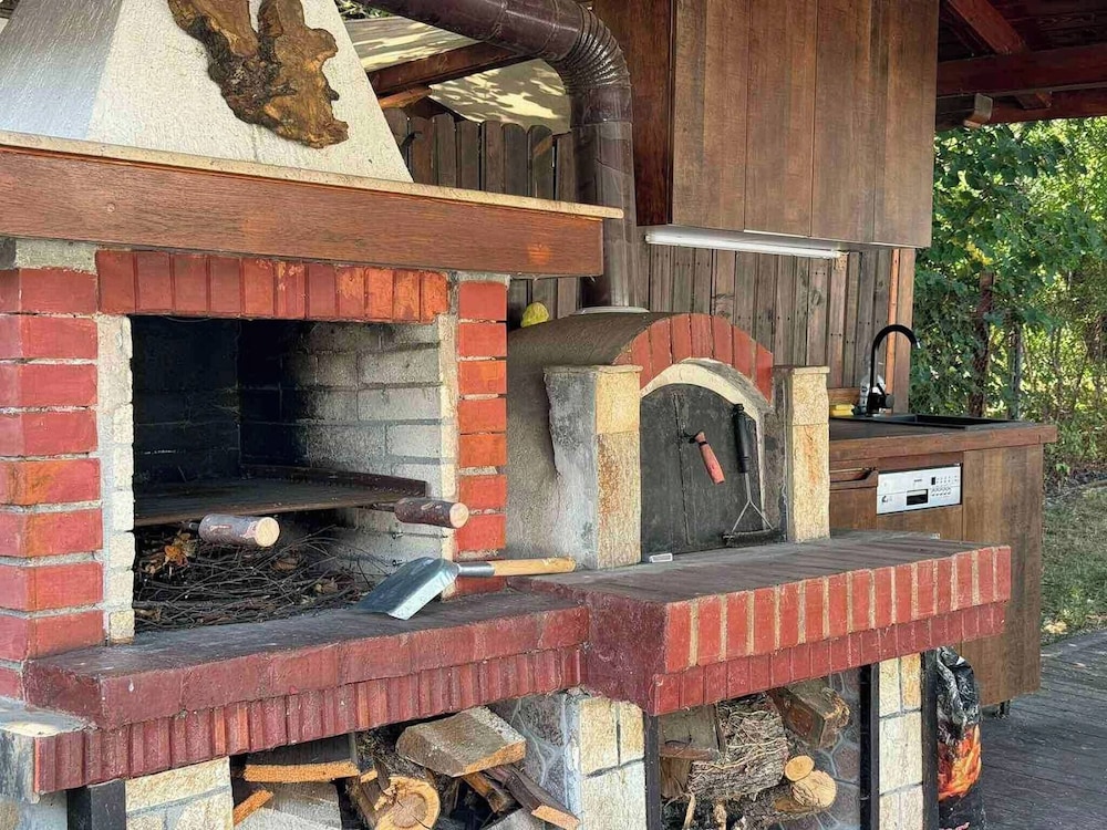 Villa Yarema Mountain Relax With Hot Jacuzzi & Sauna