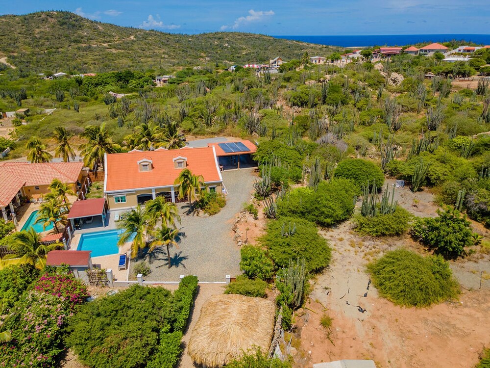 Nature Private Pool Gazebo Outdoor Dining