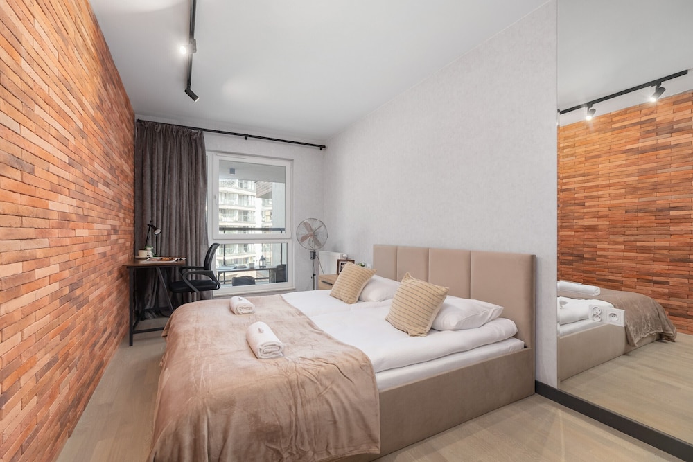 Exquisite Zablocie by Renters Prestige view 5