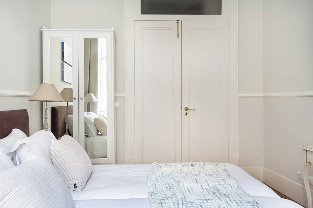JOIVY Astonishing 1BR home in Baixa, 5mins to Santa Justa Lift