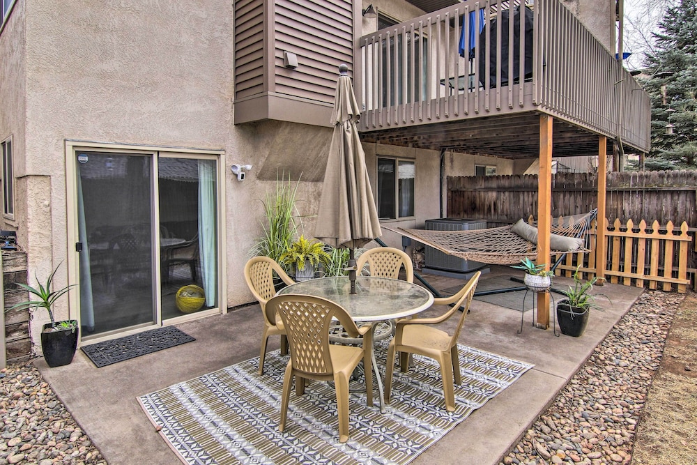 Manitou Springs Escape w/ A/C & Private Deck!