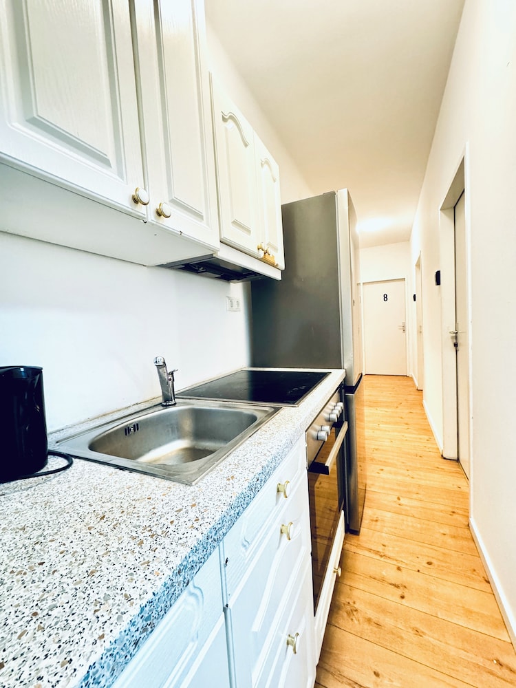 Central 8BR Stay with Garden and Terrace