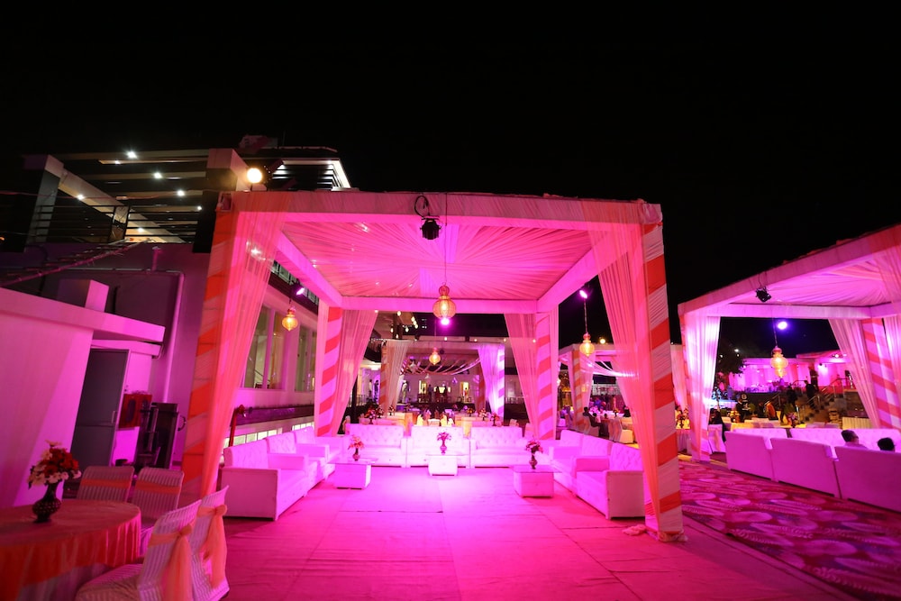 meeting & event spaces