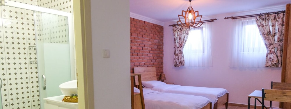 Adayel Butik Otel ve Bağ Evi - Image 36