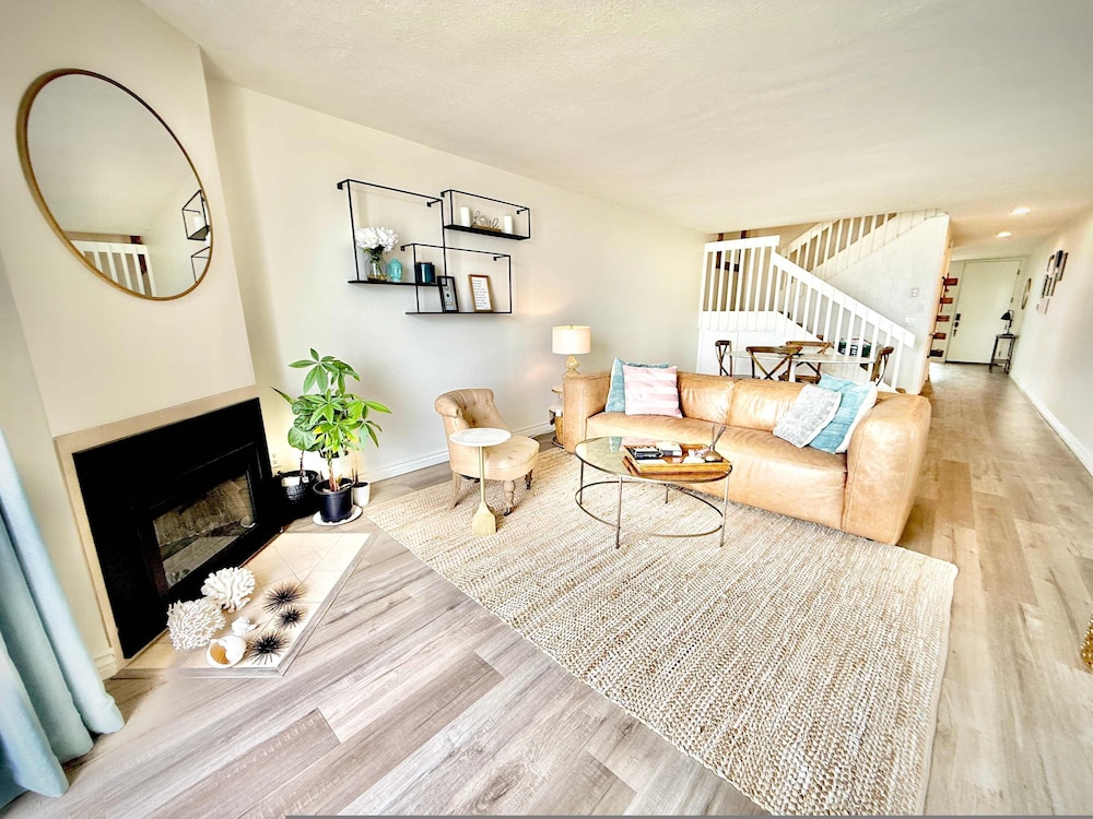 Mission Beach Bayfront Two-story bay View Condo
