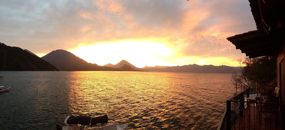 Atitlan Villas Qanajuyu