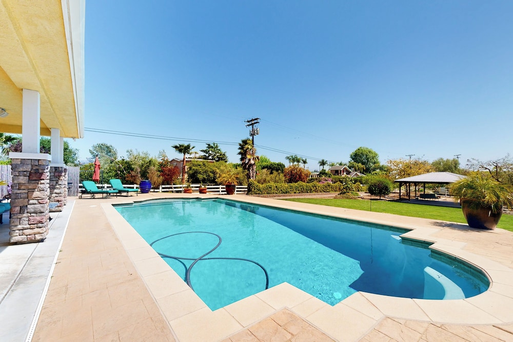 Two Dog-friendly Home, Close to Wine Country