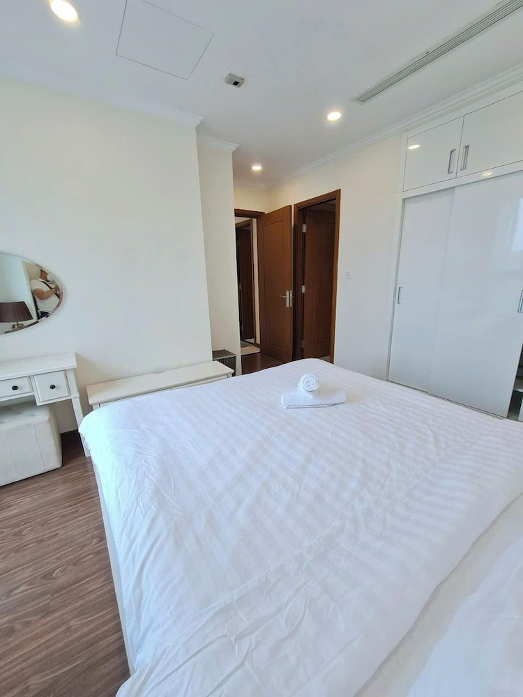 Nice Luxury Apartments Vinhome Central