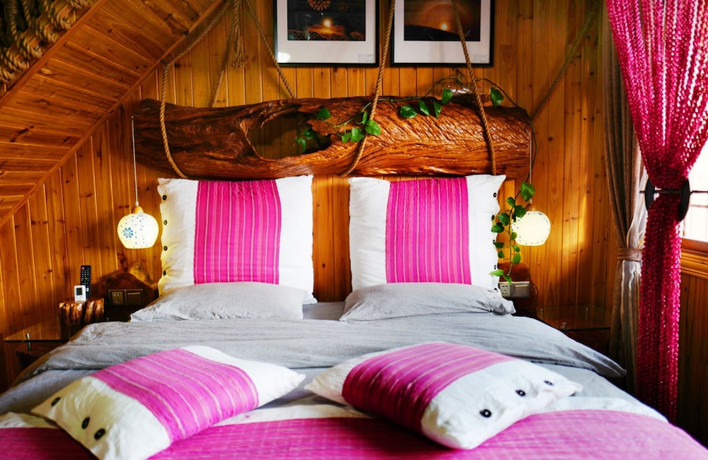 Longji One Art Inn