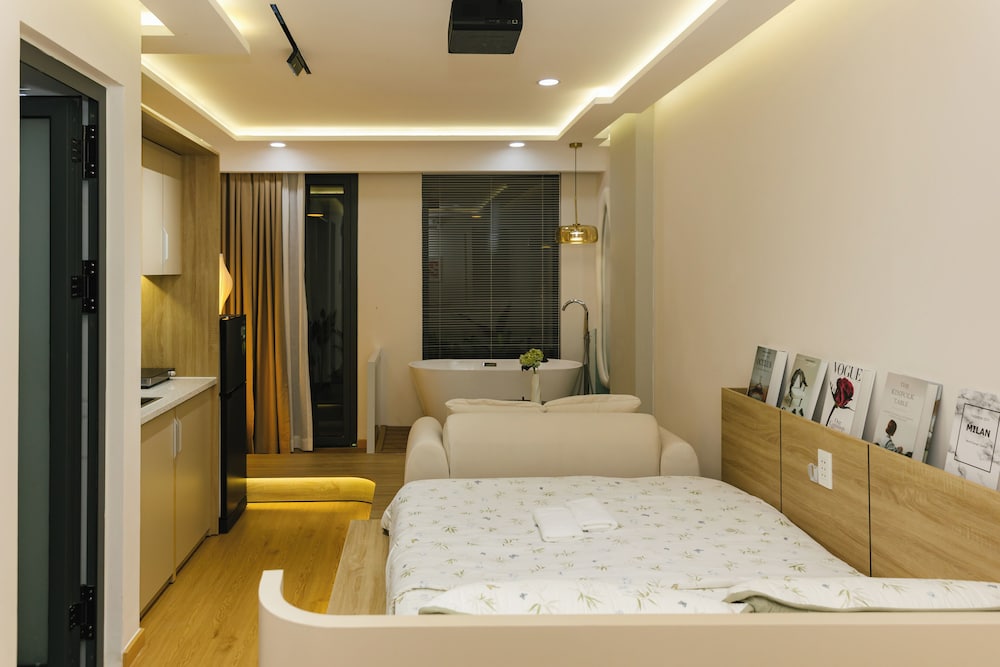 Be Staycation