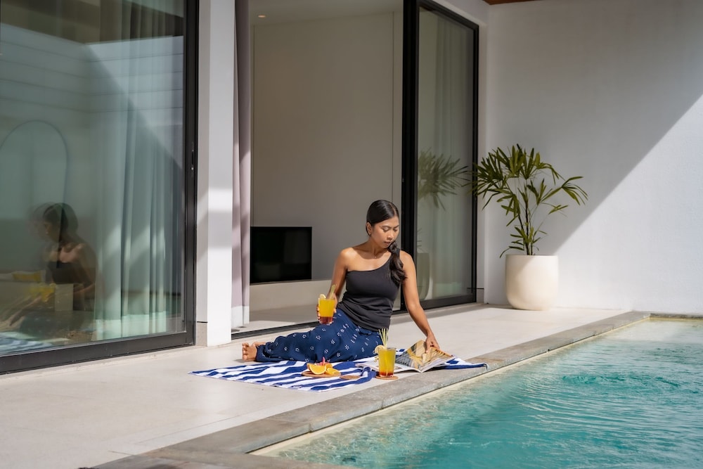 RHYS Villa Pererenan