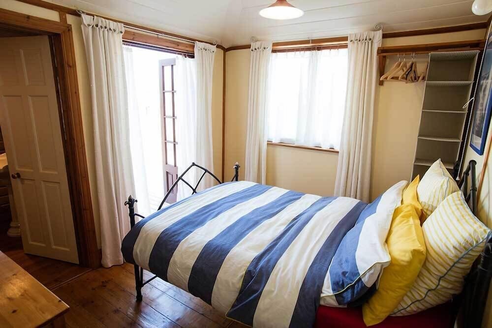 Heatherbell Accommodation view 2