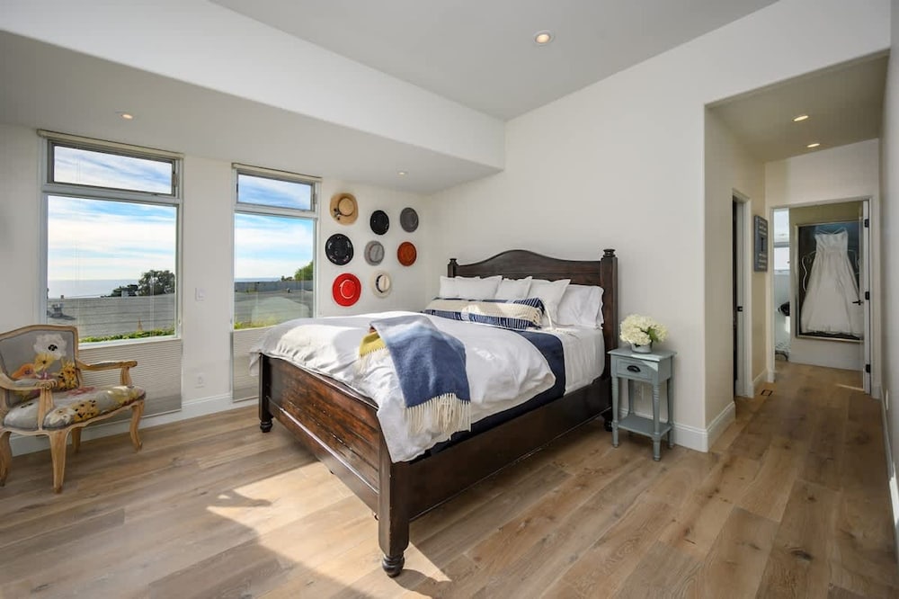 Luxury Ocean View Escape Elegant 4BR Del Mar Home