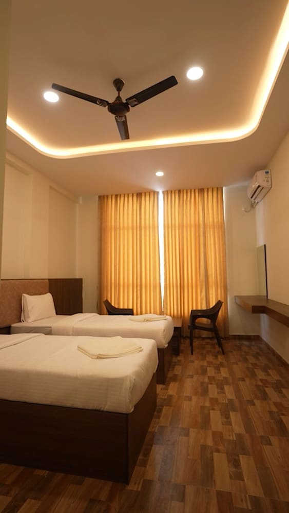 R2B GRAND RAYAN RAM BHAVAN