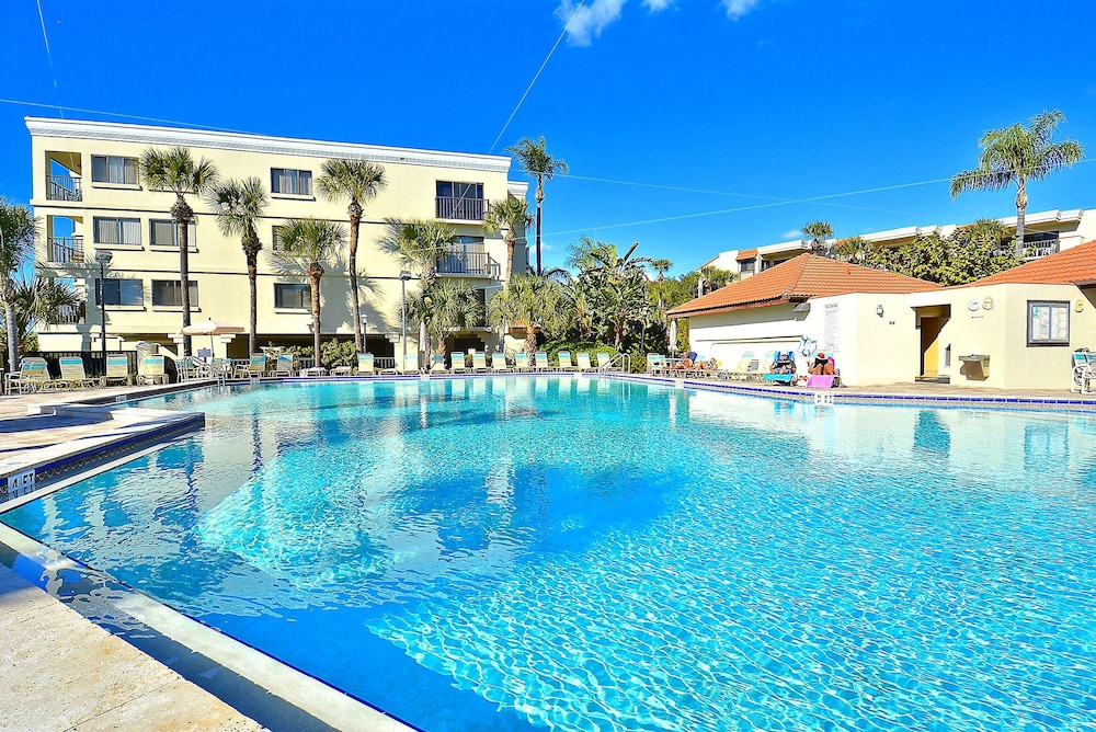 Land's End 11-302 Beach Front - Premier