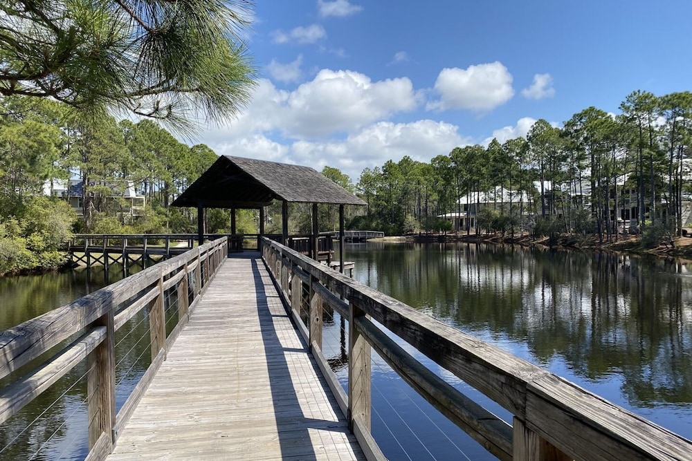 Longleaf Pines by Avantstay Community Pool Bonfires