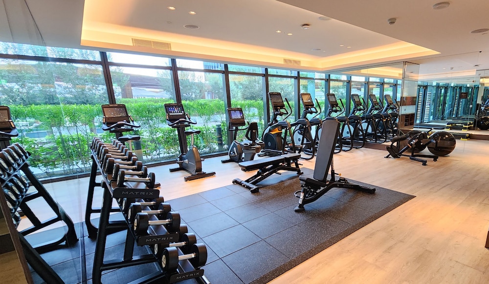 3BR Luxury Living next to Burj Khalifa