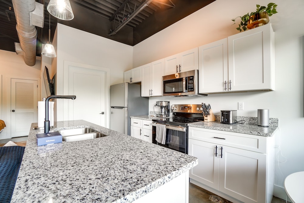 Modern Nashville Studio 5 Mi to Downtown! - Property Image 20