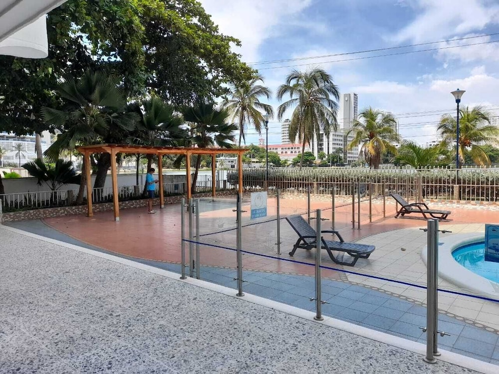 APARTAMENTO CON BALCON BY PARCEROS GROUP