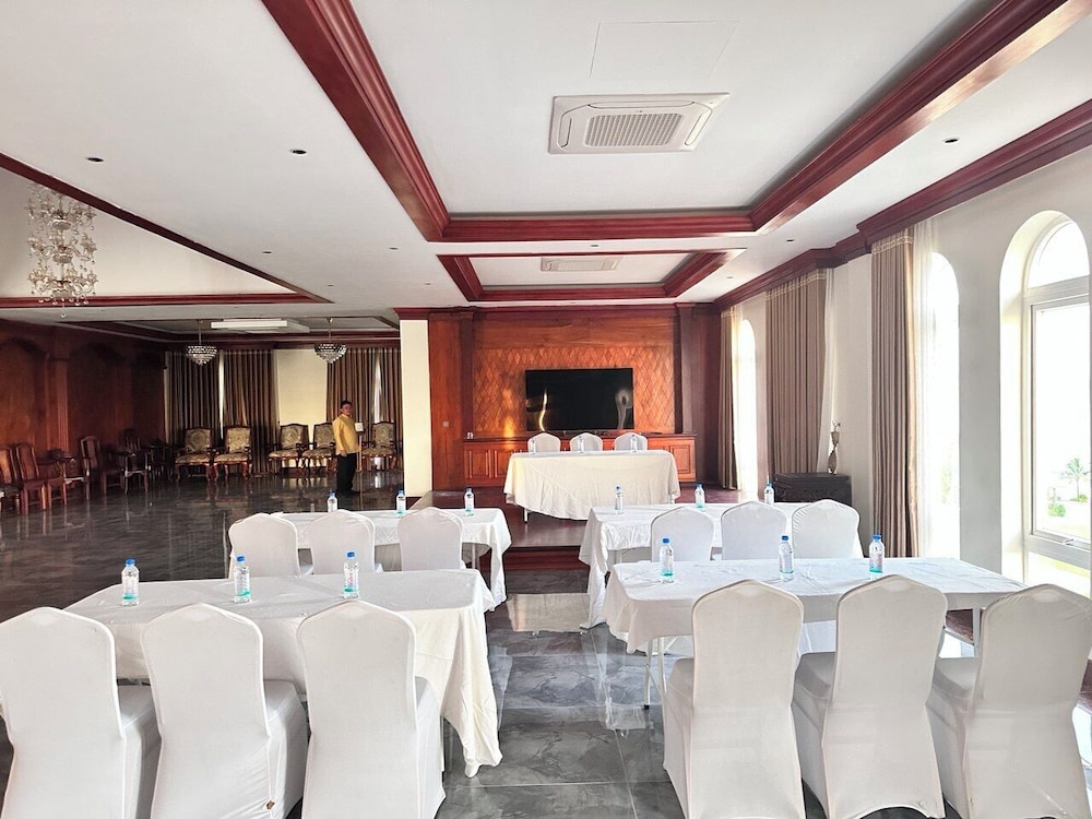 Try Palace Resort Sihanoukville