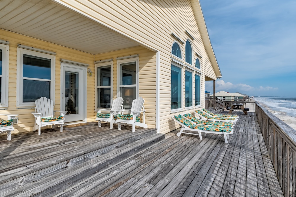 Surfside - 2431 Bienville 4 Bedroom Home by RedAwning
