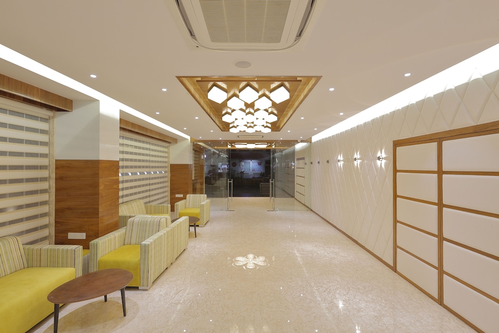 Hotel Silver Heights
