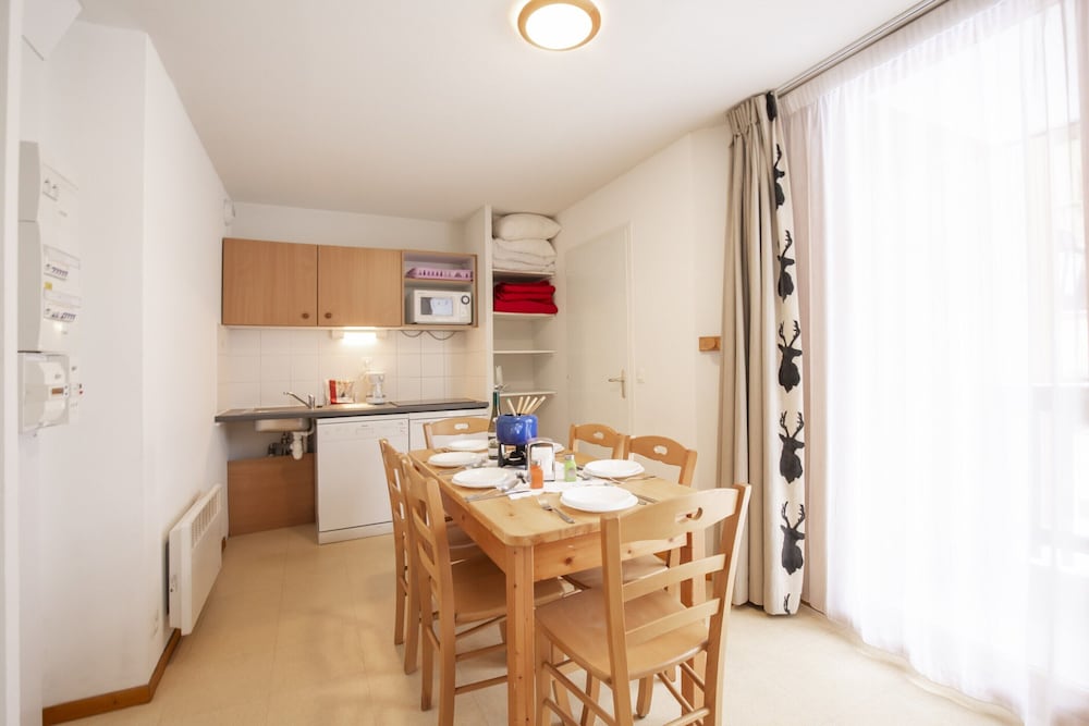 Apartment With Parking for 5 People