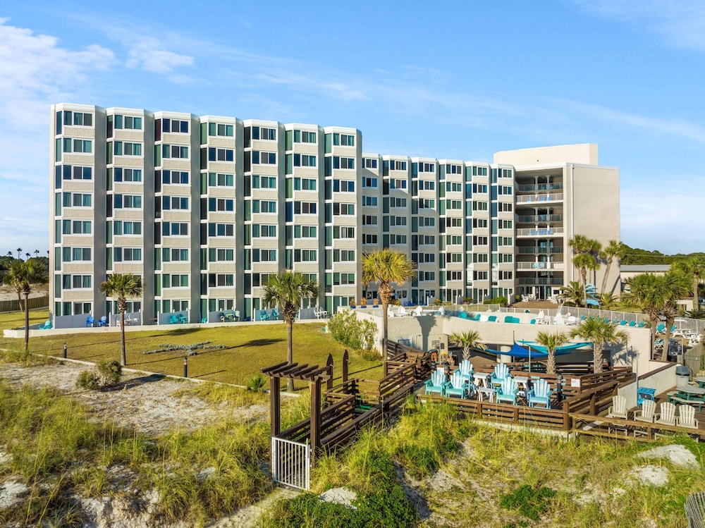 Beachfront Studio Condo - Top of the Gulf 317