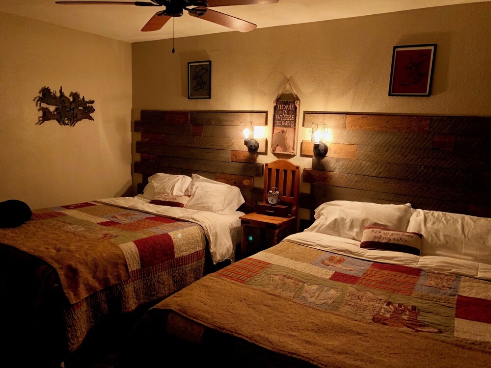 Dusty Boots Motel