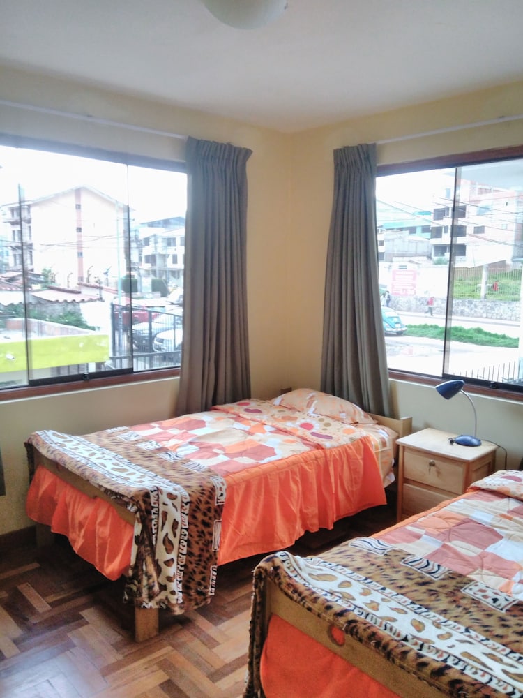 Huaypo House & Lodging