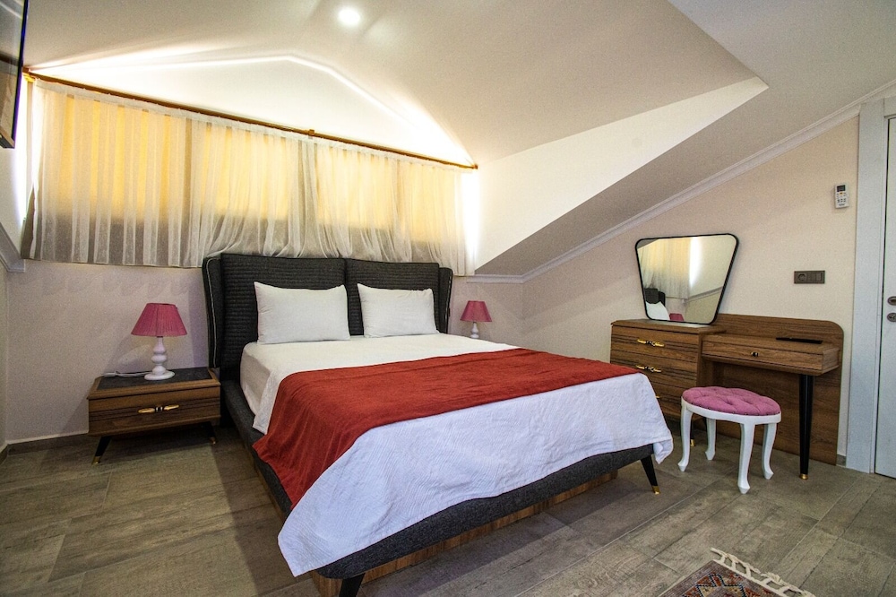 Villa Konfor Dogu view 2