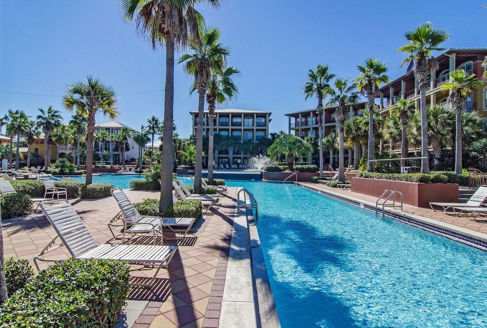 Villas of Seacrest Beach on 30A by Panhandle Getaways