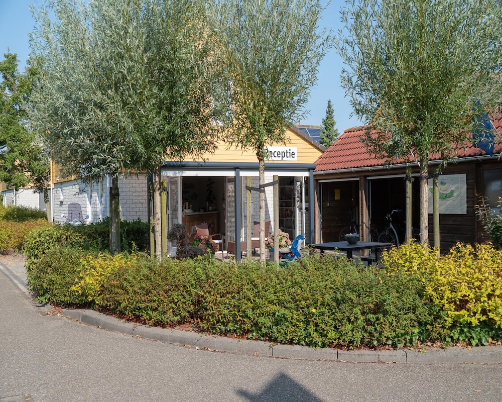 6-person House With a Beautiful Garden