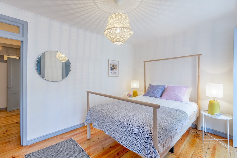 Alfama, Bright Spacious W/ Terrace Apartment, By TimeCooler view 5