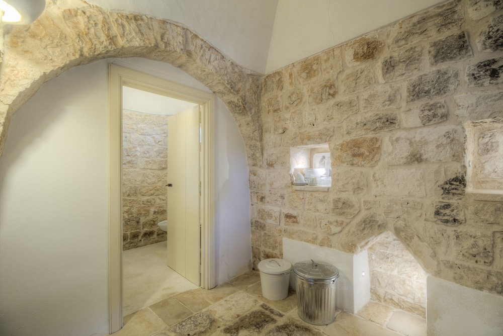 Trullo Pagliaro Cisternino by Typney view 5