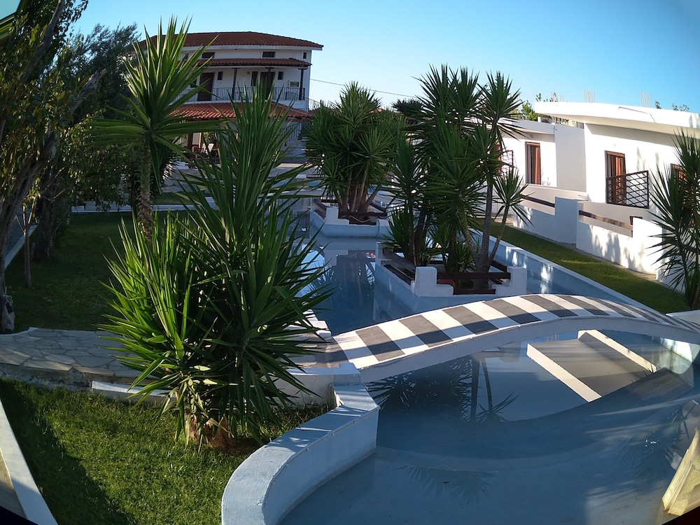 Skiathos Holiday House
