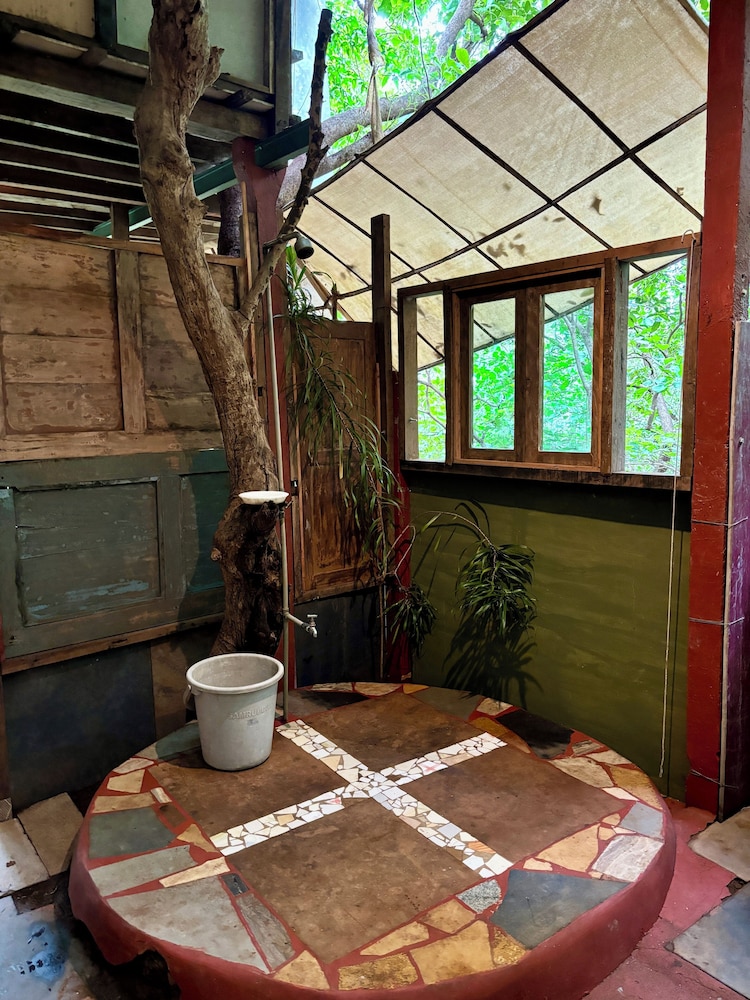 Khaama Kethna Wellbeing Retreat Centre