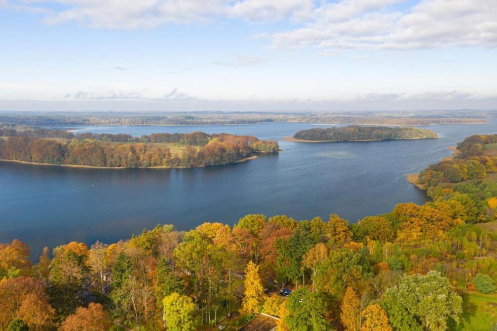 Holiday Homes With a Lake View