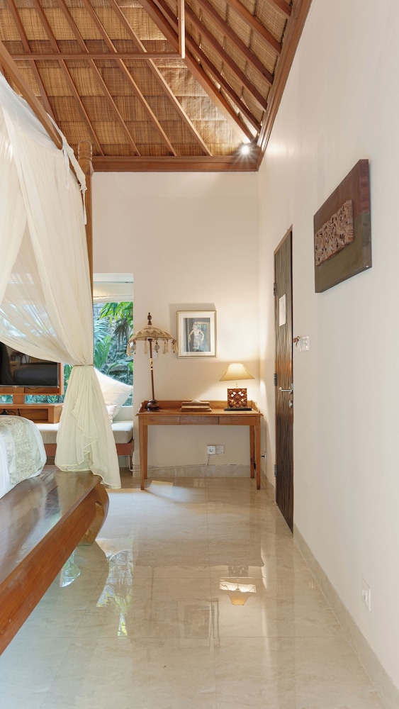Jepun Villa by Betterplace