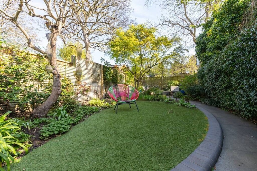Albert Street V by Onefinestay