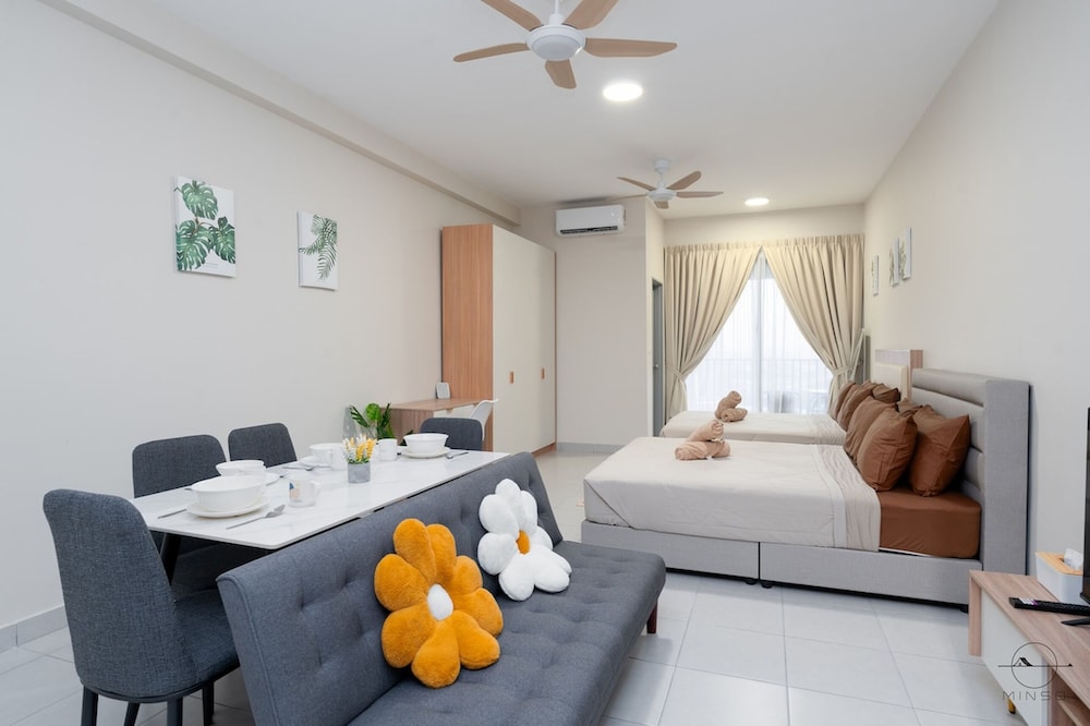 Netizen Cheras Residence by Emily in Town