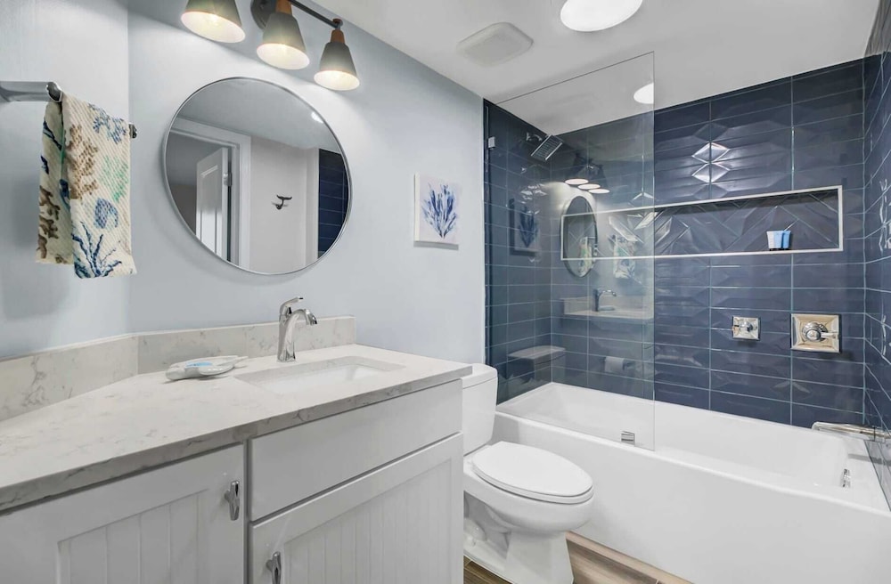 423 C Shipwatch by Avantstay Ocean Views Community Pool Close to Beach