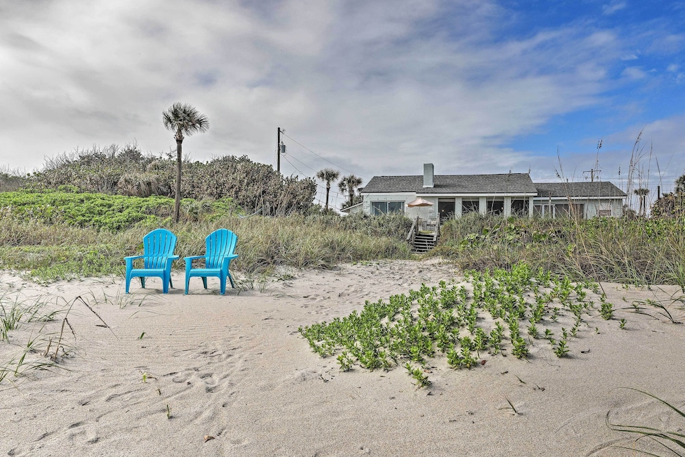 Next to Turtle Preserve: Oceanside Florida Retreat